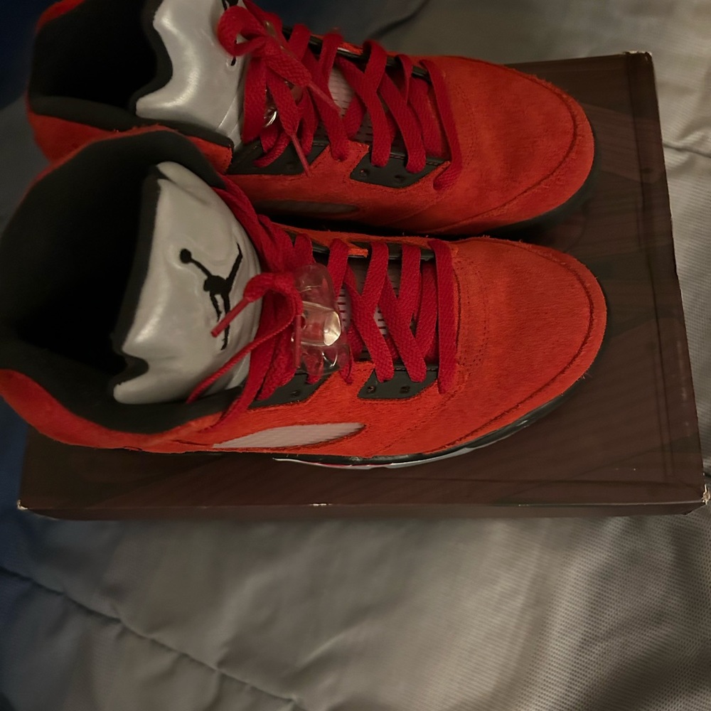 Jordan 5 Raging Bull - Picture 6 of 6